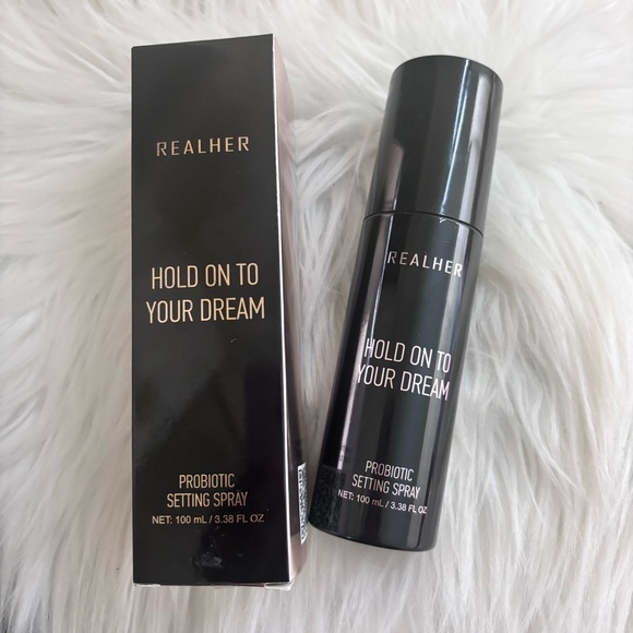 ๐NIB REALHER makeup Setting mist๐ - Picture 2 of 5